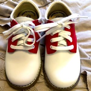 ~FOOTMATES~ red saddle oxford shoes